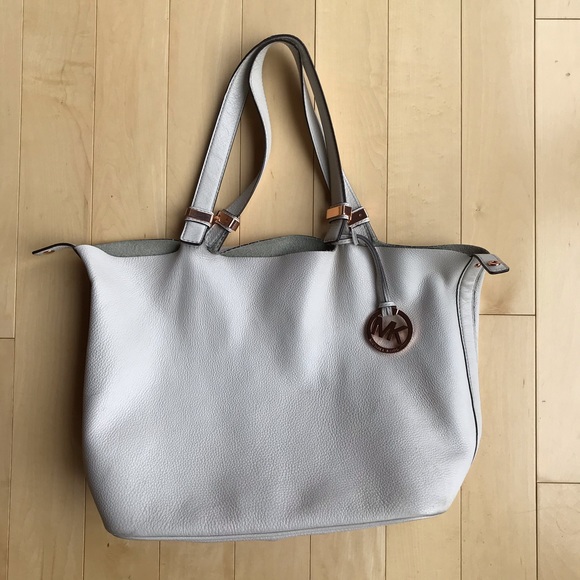 Michael Kors Handbags - Michael Kors Purse